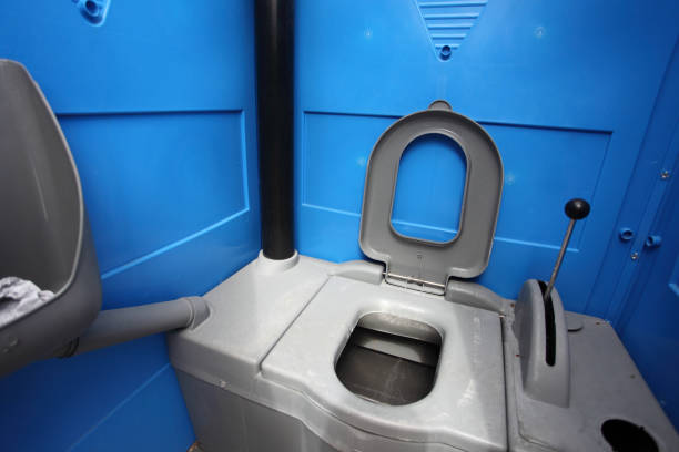 Best Portable restroom trailer rental  in Washington, IA